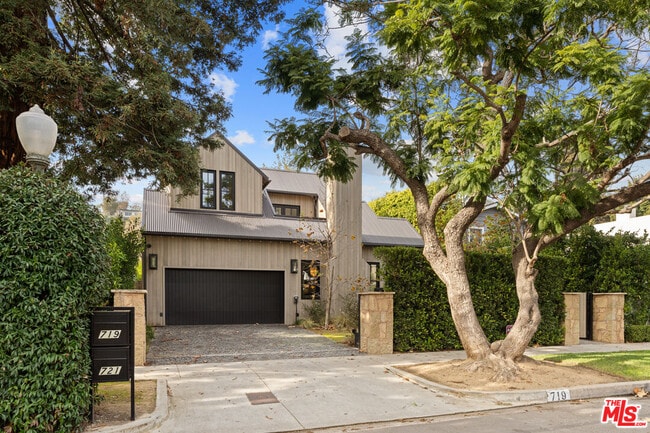 719 San Lorenzo St in Santa Monica, CA - Building Photo - Building Photo