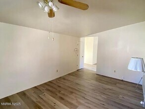 2890 Waterfield Dr in Sparks, NV - Building Photo - Building Photo