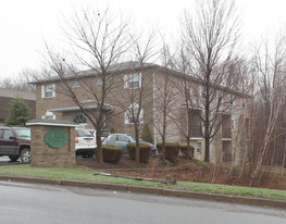 8 Deer Run Rd Apartments