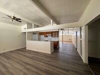 6104 Edgewood Cir in Las Vegas, NV - Foto de edificio - Building Photo