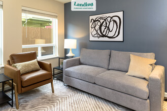 1710 NW 57th St, Unit 109.51613 in Seattle, WA - Building Photo - Building Photo