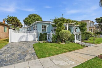 3421 Buena Vista St in San Diego, CA - Building Photo - Building Photo