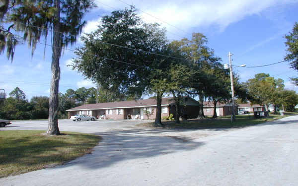 Turner Apartments in Mulberry, FL - Building Photo