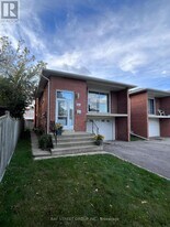 1611 Lewes Way in Mississauga, ON - Building Photo