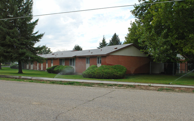 Idaho Friends Retirement Home in Greenleaf, ID - Building Photo - Building Photo