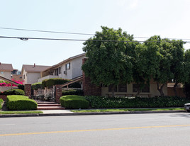 18014 Burbank Blvd Apartments