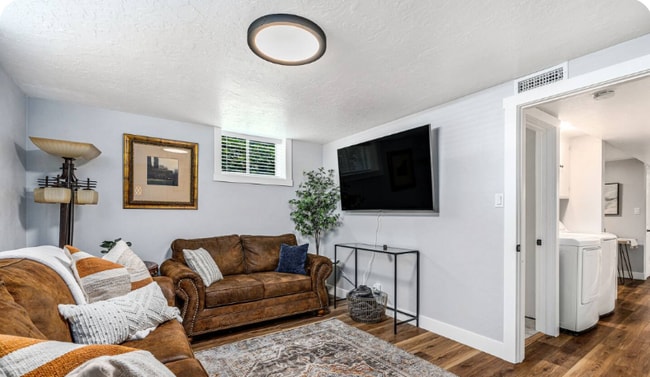 444 N Oakley St in Salt Lake City, UT - Building Photo - Building Photo