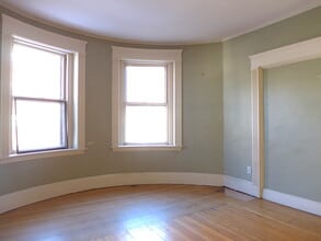 175 Harvard St in Brookline, MA - Building Photo - Building Photo