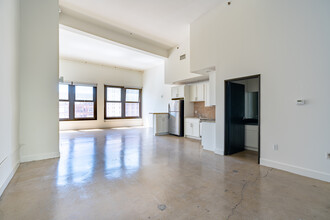 City Lofts in Los Angeles, CA - Building Photo - Interior Photo