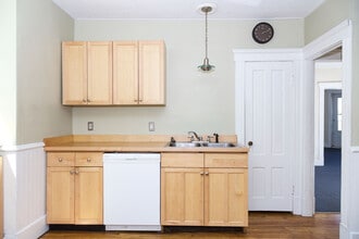 1-5 Pine Pl in Burlington, VT - Building Photo - Building Photo