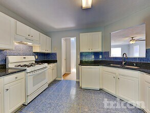 7258 Silverton Trail in Austell, GA - Building Photo - Building Photo