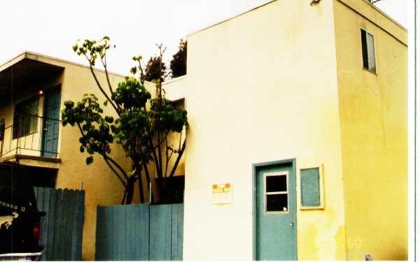 4725 Mansfield St in San Diego, CA - Building Photo - Building Photo