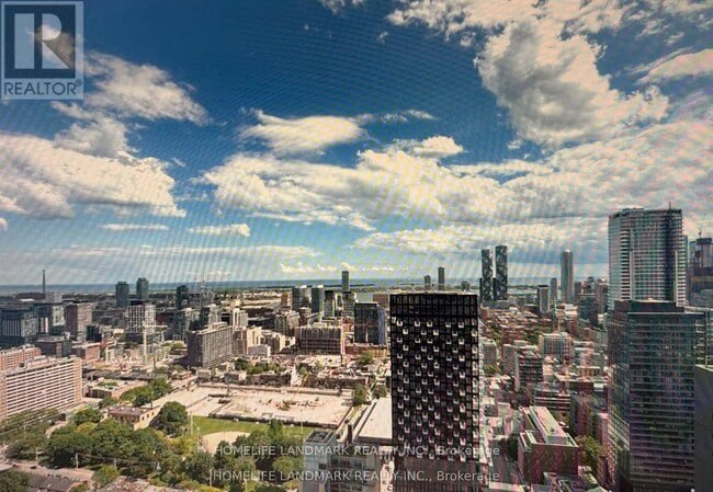 181 Dundas St E in Toronto, ON - Building Photo - Building Photo