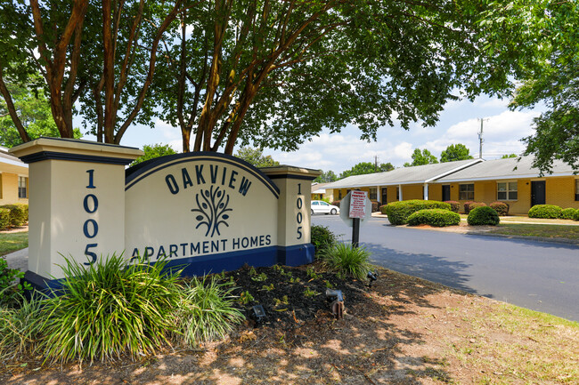 Oakview Apartments in Warner Robins, GA - Building Photo - Building Photo