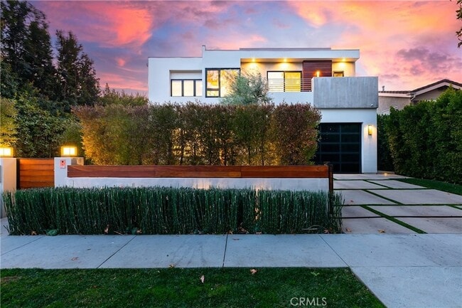 4175 Greenbush Ave in Los Angeles, CA - Building Photo - Building Photo