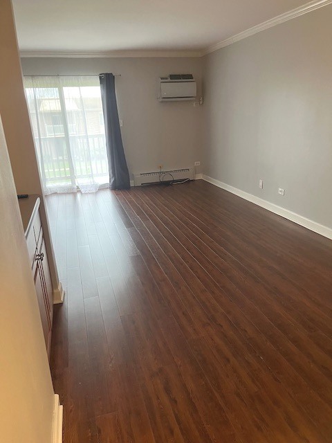 2422 N Kennicott Dr in Arlington Heights, IL - Building Photo - Building Photo