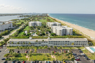 Palm Beach White House in Palm Beach, FL - Building Photo - Building Photo