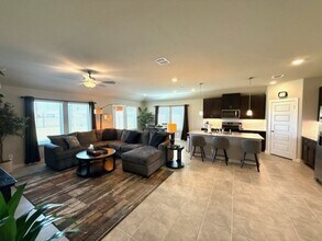 1403 Cascade Hls Dr in Arcola, TX - Building Photo - Building Photo