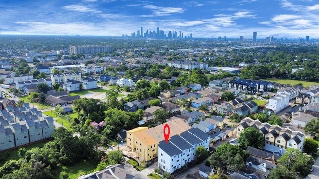 1044 W 17th St in Houston, TX - Building Photo - Building Photo