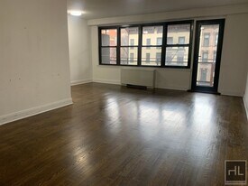 East 82nd Street in New York, NY - Building Photo