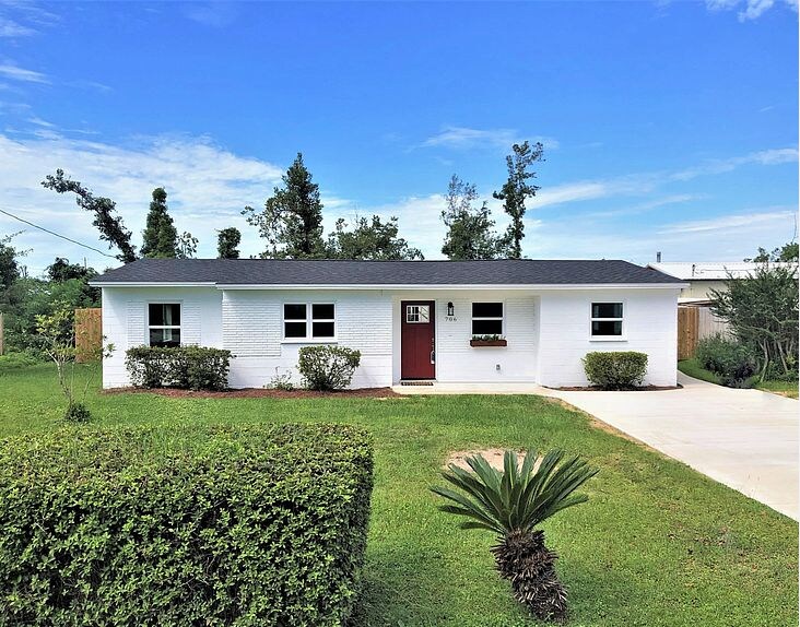 706 Georgia Ave in Lynn Haven, FL - Building Photo