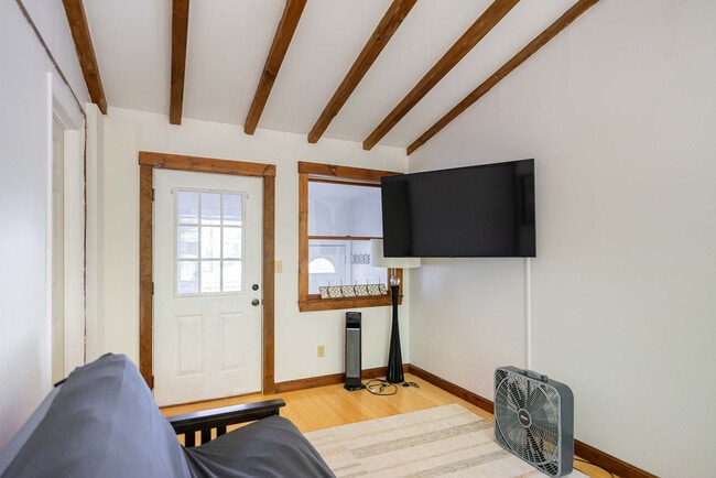 253 Main St, Unit ID1271280P in Wayland, MA - Foto de edificio - Building Photo