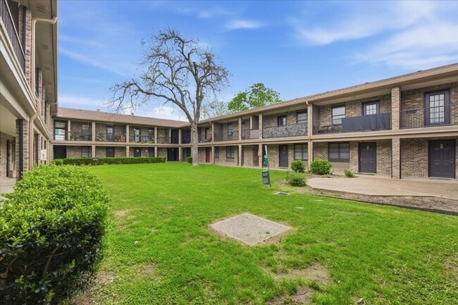 property at 1226 Baylor Ave