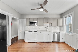 394 Gregory St in Bridgeport, CT - Building Photo - Building Photo