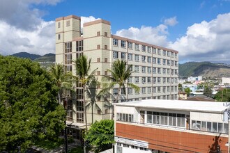 Kalakaua Vista in Honolulu, HI - Building Photo - Building Photo