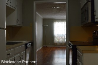 5254 Stumberg Ln in Baton Rouge, LA - Foto de edificio - Building Photo