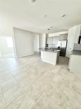 5229 NW 43rd Ln Rd in Ocala, FL - Building Photo - Building Photo