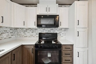 19 Sundale Trailer Ct in Washington, IN - Building Photo - Building Photo