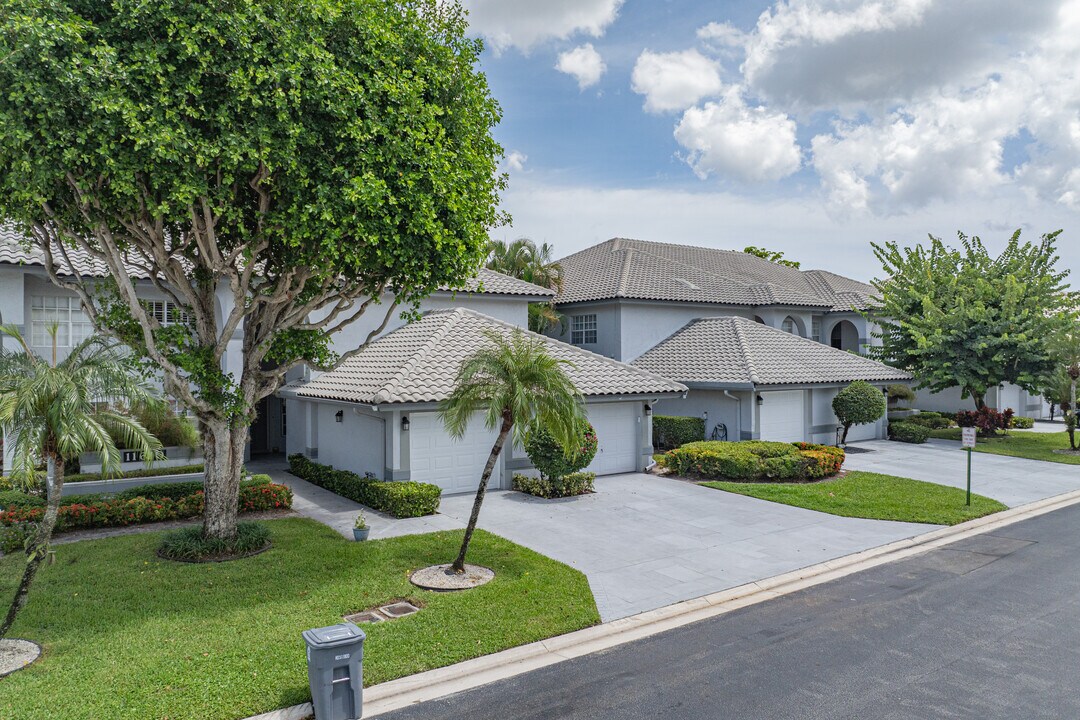 Briarwood at Indian Springs in Boynton Beach, FL - Building Photo