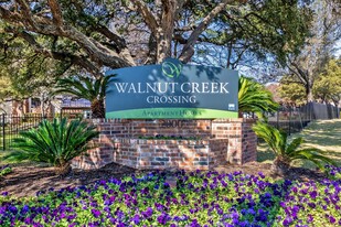 Walnut Creek Crossing Apartments