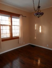 2264 Elphinstone St in Regina, SK - Building Photo - Building Photo