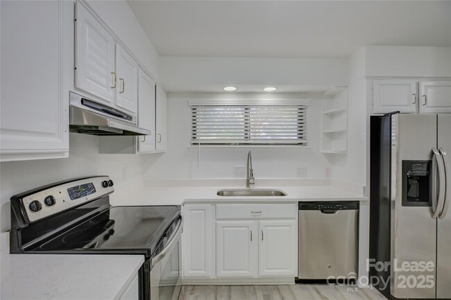 11514 Turn Stone Ct in Charlotte, NC - Building Photo - Building Photo