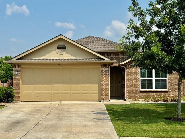 property at 715 Luna Vista Dr