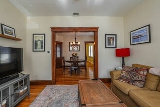 158 Durnell Ave, Unit 158 in Boston, MA - Building Photo - Building Photo