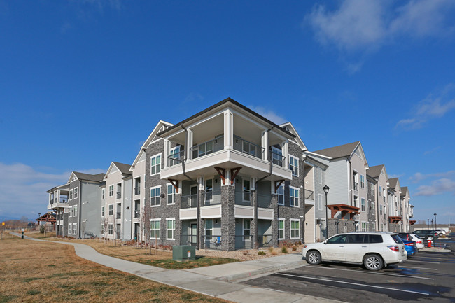 Watermark at Harvest Junction Luxury Apart... in Longmont, CO - Foto de edificio - Building Photo