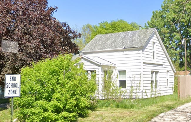 328 N Blauvelt Ave in Sioux Falls, SD - Building Photo - Building Photo