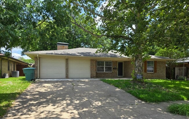 property at 2325 Diana Dr