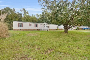 628 Maynard Blvd in Jacksonville, NC - Building Photo