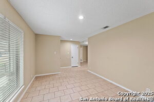 554 Bertetti Dr in San Antonio, TX - Building Photo - Building Photo