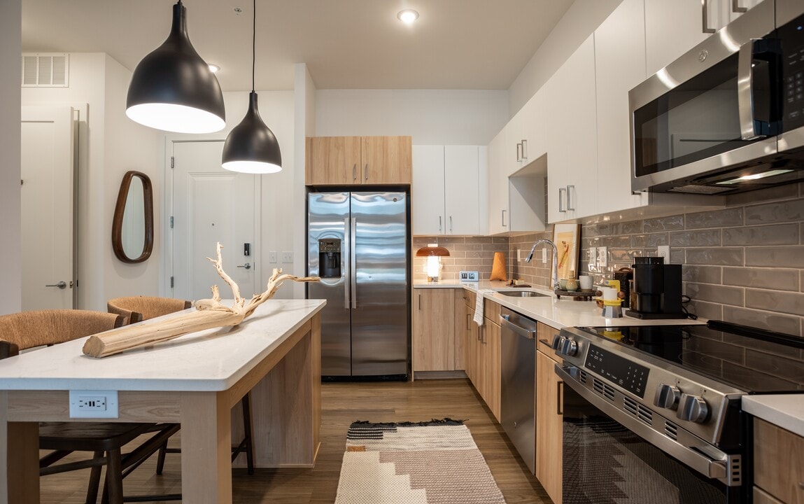 St. Albans Lofts in Raleigh, NC - Building Photo