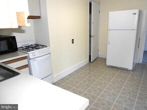 26 Jefferson St in Bala Cynwyd, PA - Building Photo - Building Photo