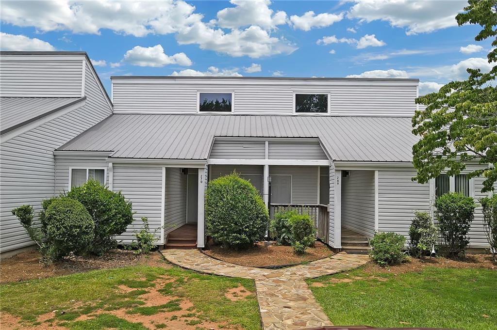 270 Clearview Ct in Villa Rica, GA - Building Photo