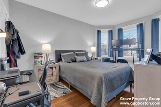 61 Harvest St, Unit 2 in Boston, MA - Building Photo - Building Photo