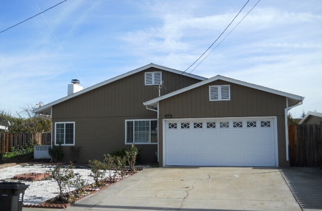 property at 36756 Charles St