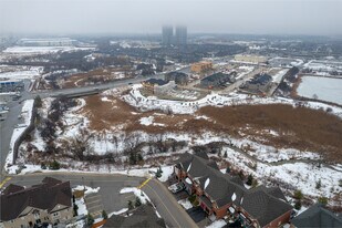 Bodhi Towns in Brampton, ON - Building Photo
