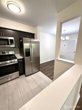 1238 Waterford Dr in Edison, NJ - Foto de edificio - Building Photo